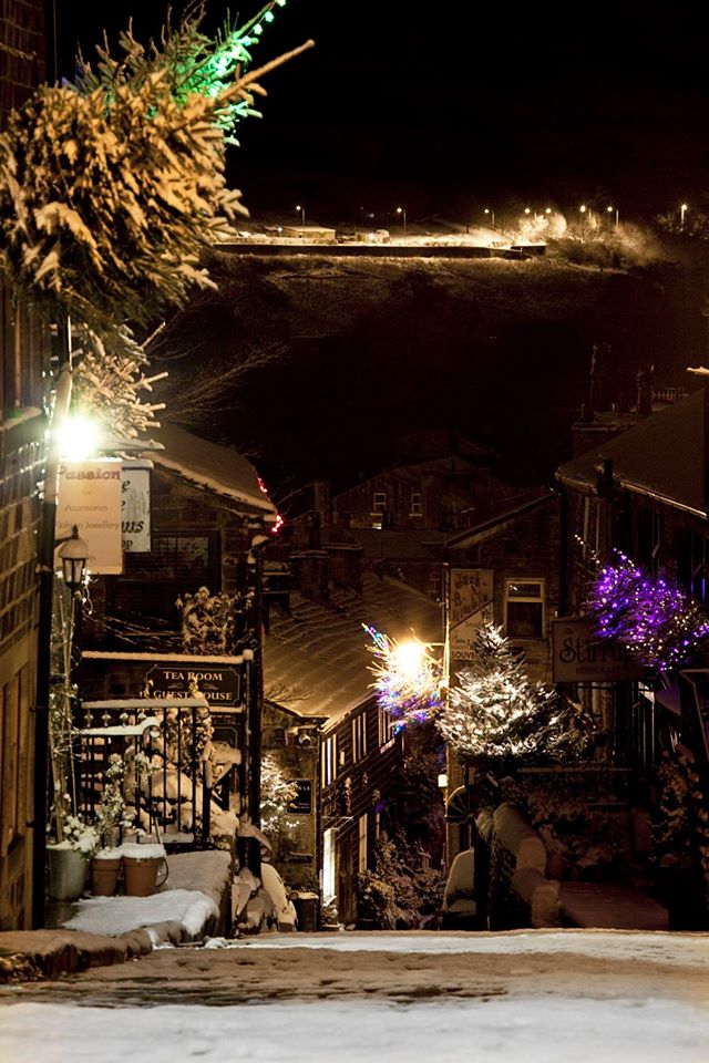 Haworth Christmas Main Street